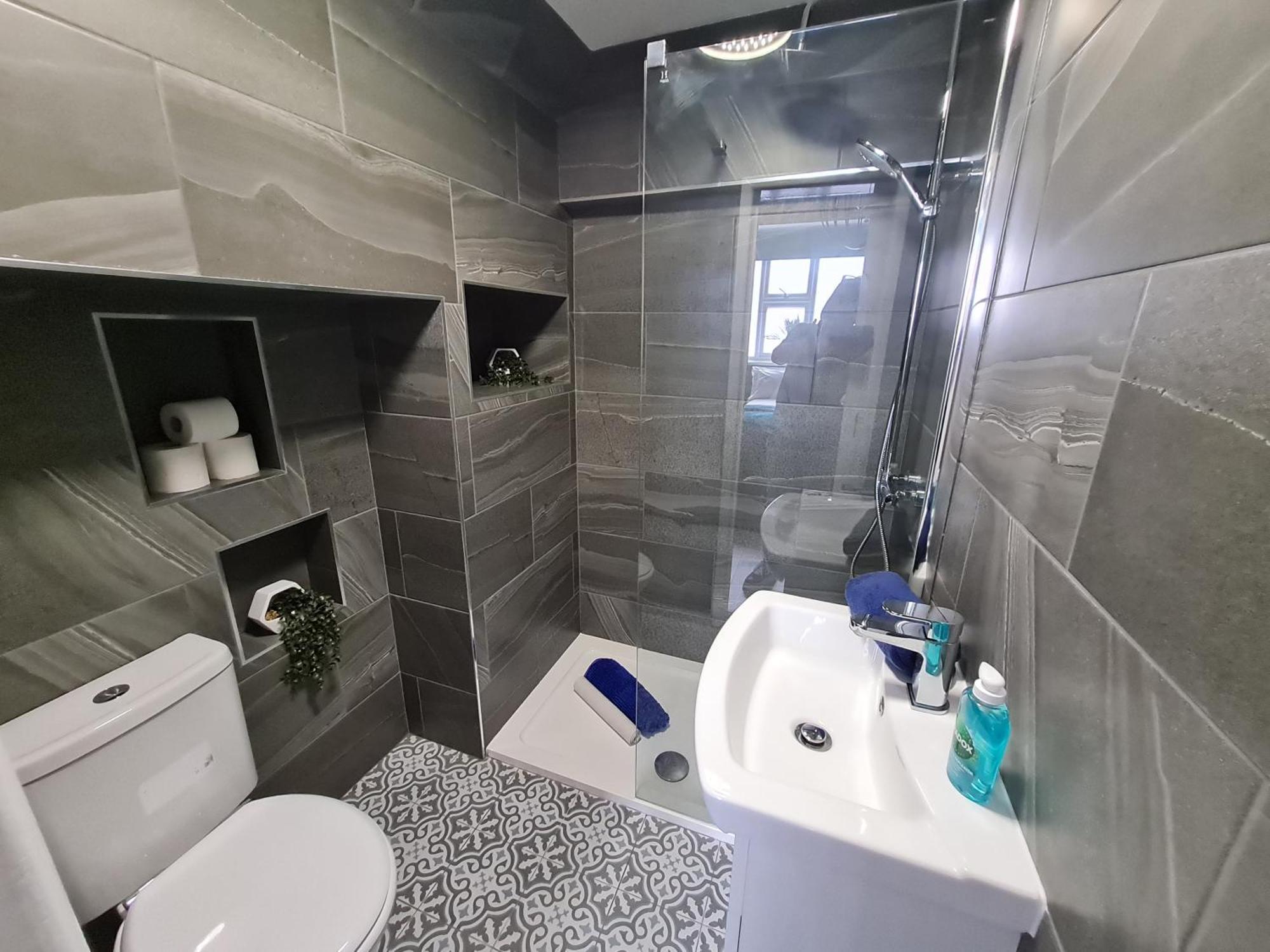 Lemur Lodge - Boutique Apartments - Short Stroll To The Beach Bournemouth Kültér fotó