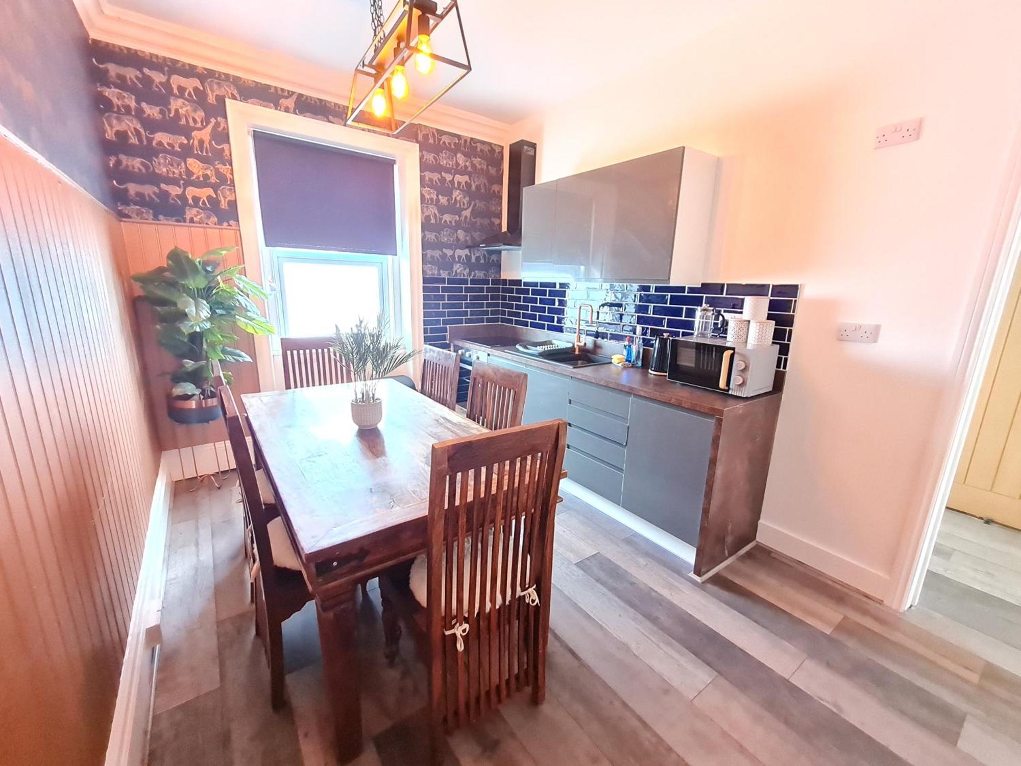 Lemur Lodge - Boutique Apartments - Short Stroll To The Beach Bournemouth Kültér fotó