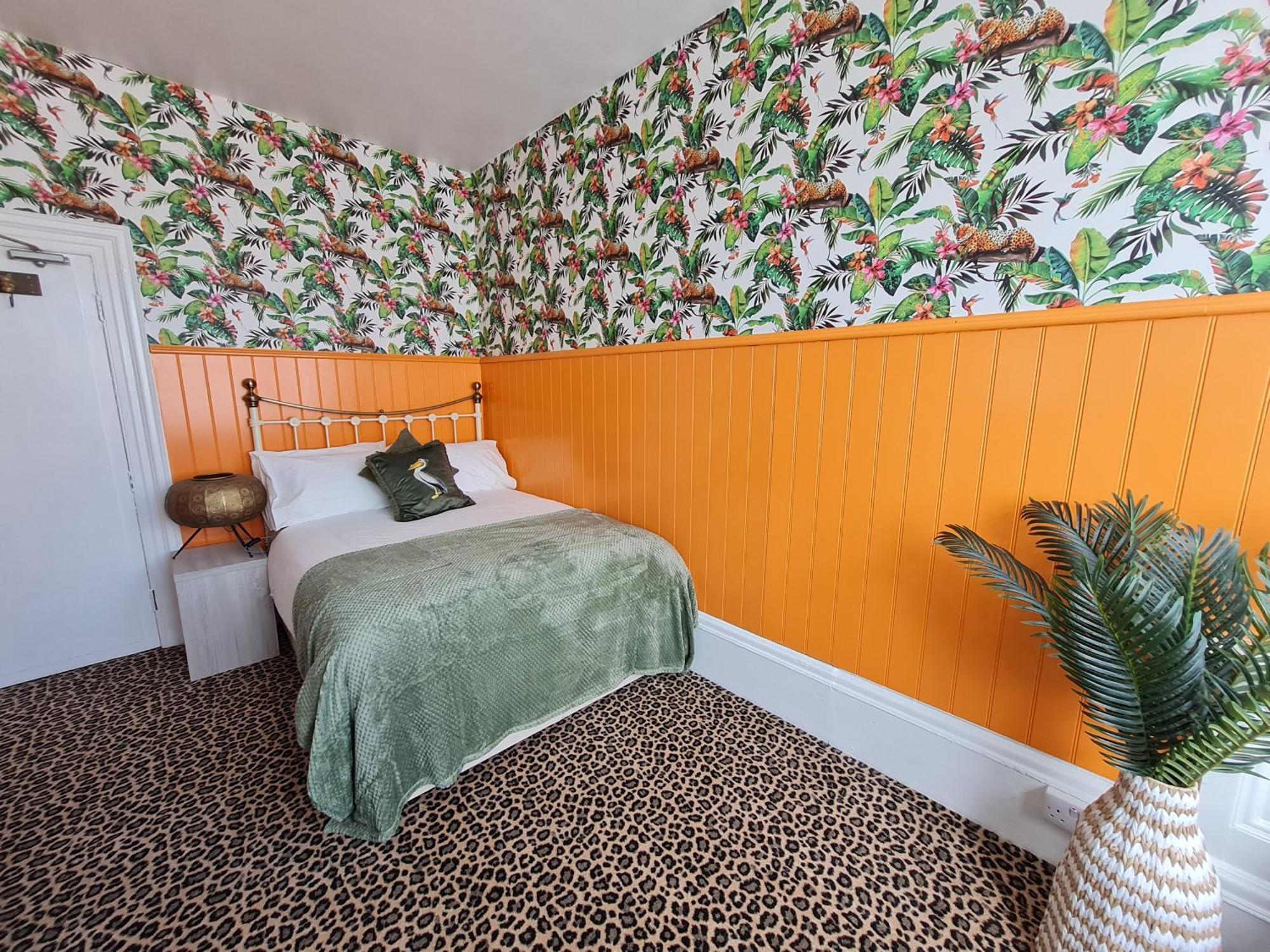 Lemur Lodge - Boutique Apartments - Short Stroll To The Beach Bournemouth Kültér fotó