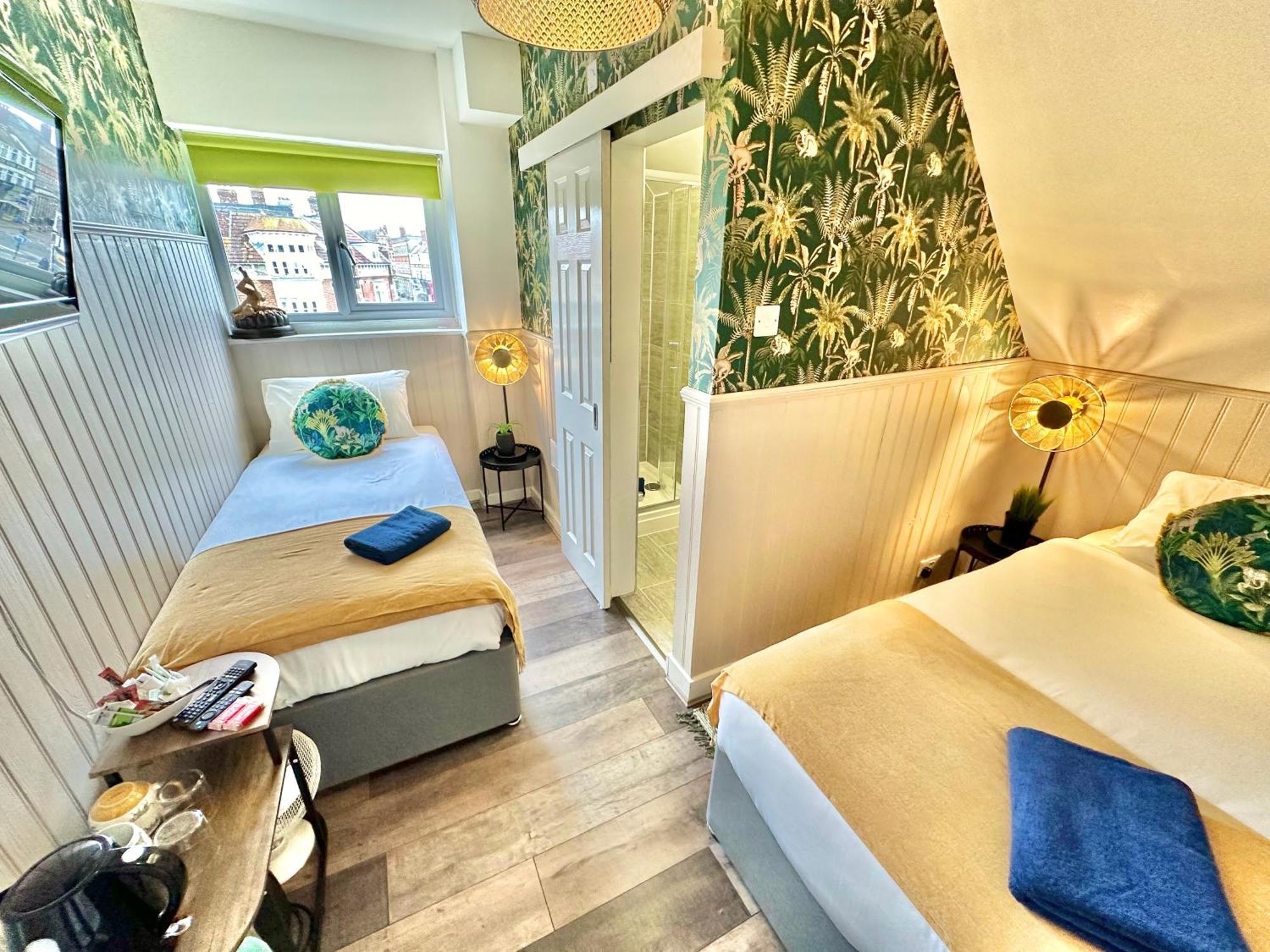 Lemur Lodge - Boutique Apartments - Short Stroll To The Beach Bournemouth Kültér fotó
