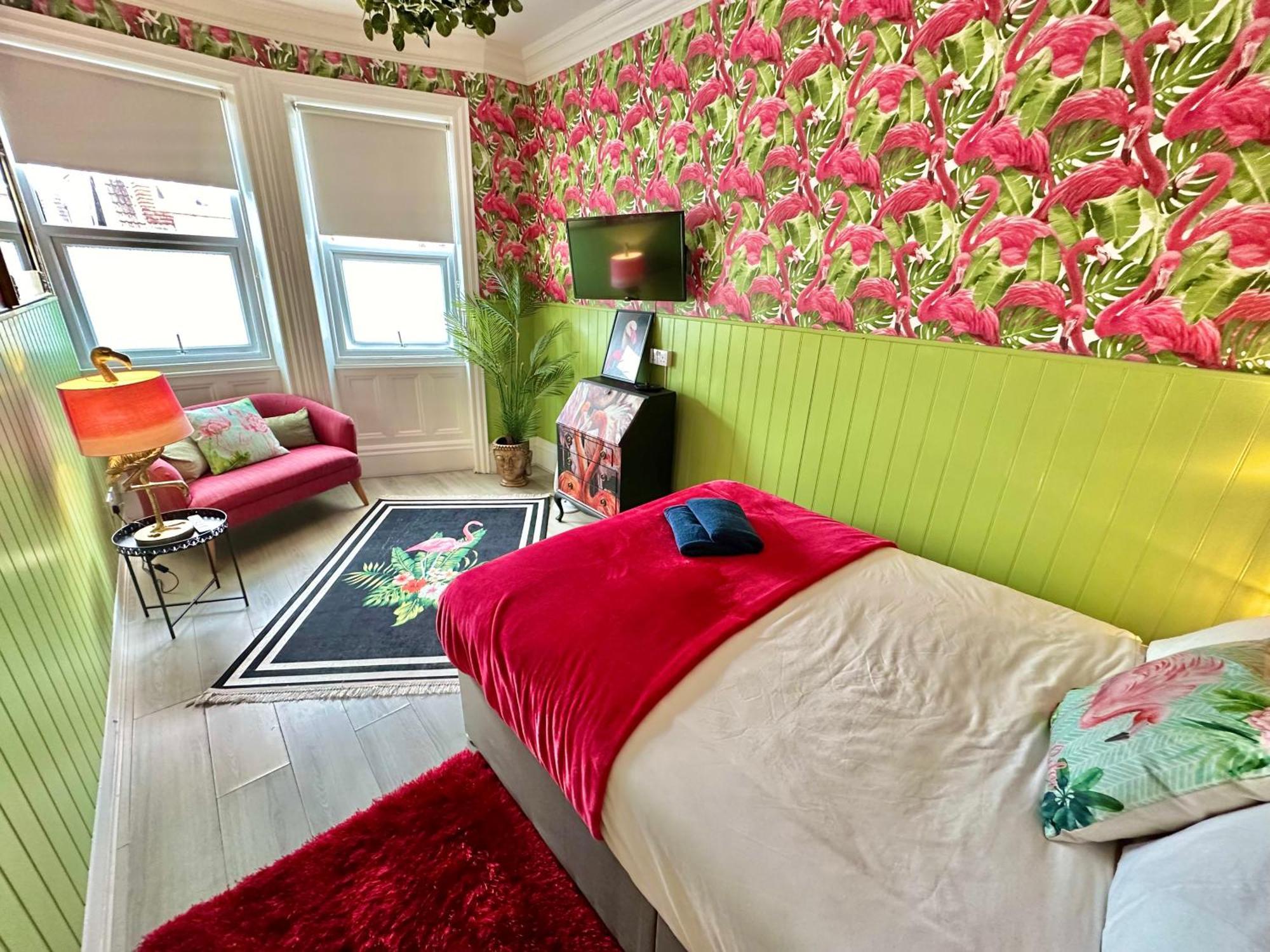 Lemur Lodge - Boutique Apartments - Short Stroll To The Beach Bournemouth Kültér fotó