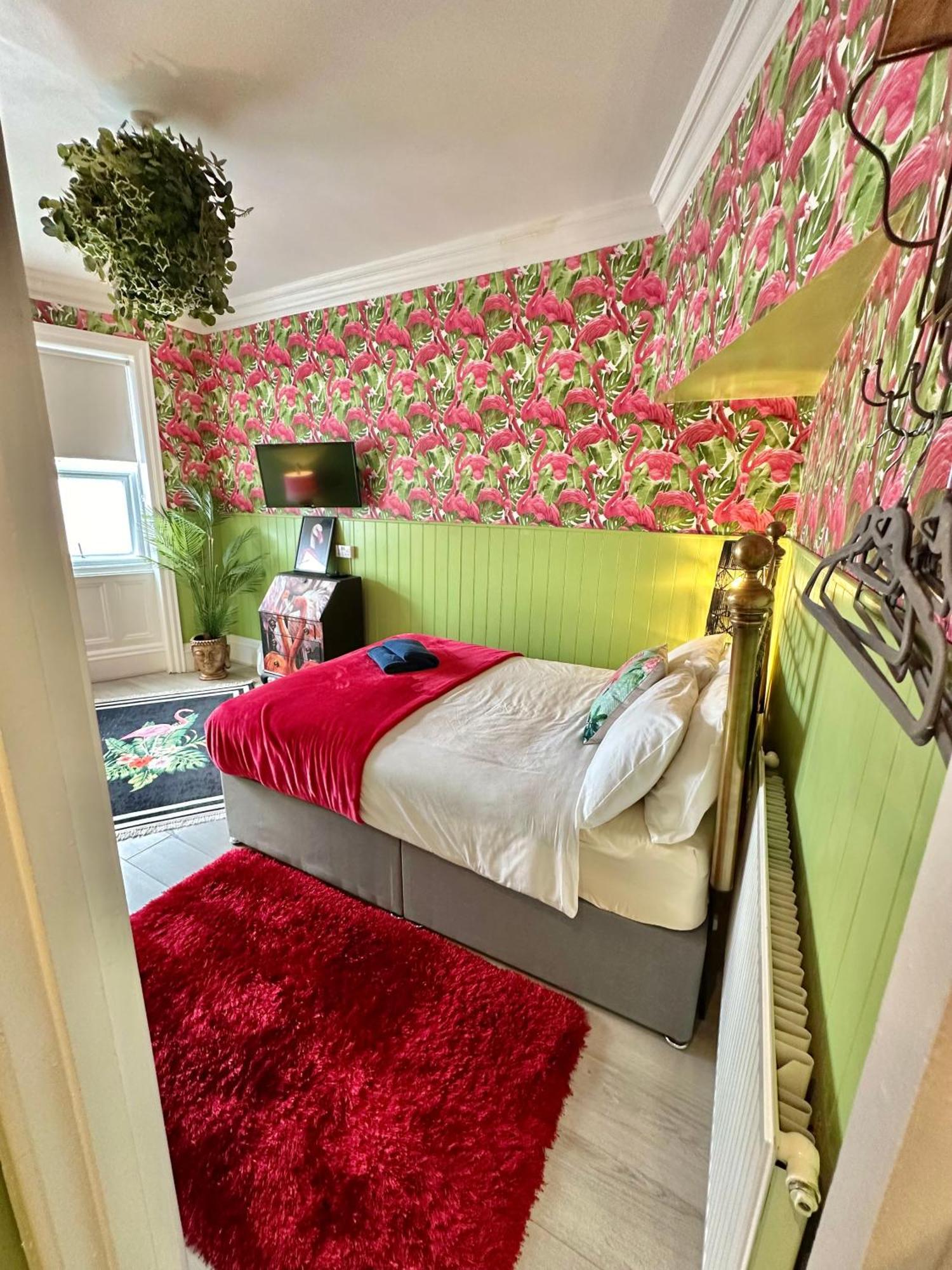 Lemur Lodge - Boutique Apartments - Short Stroll To The Beach Bournemouth Kültér fotó