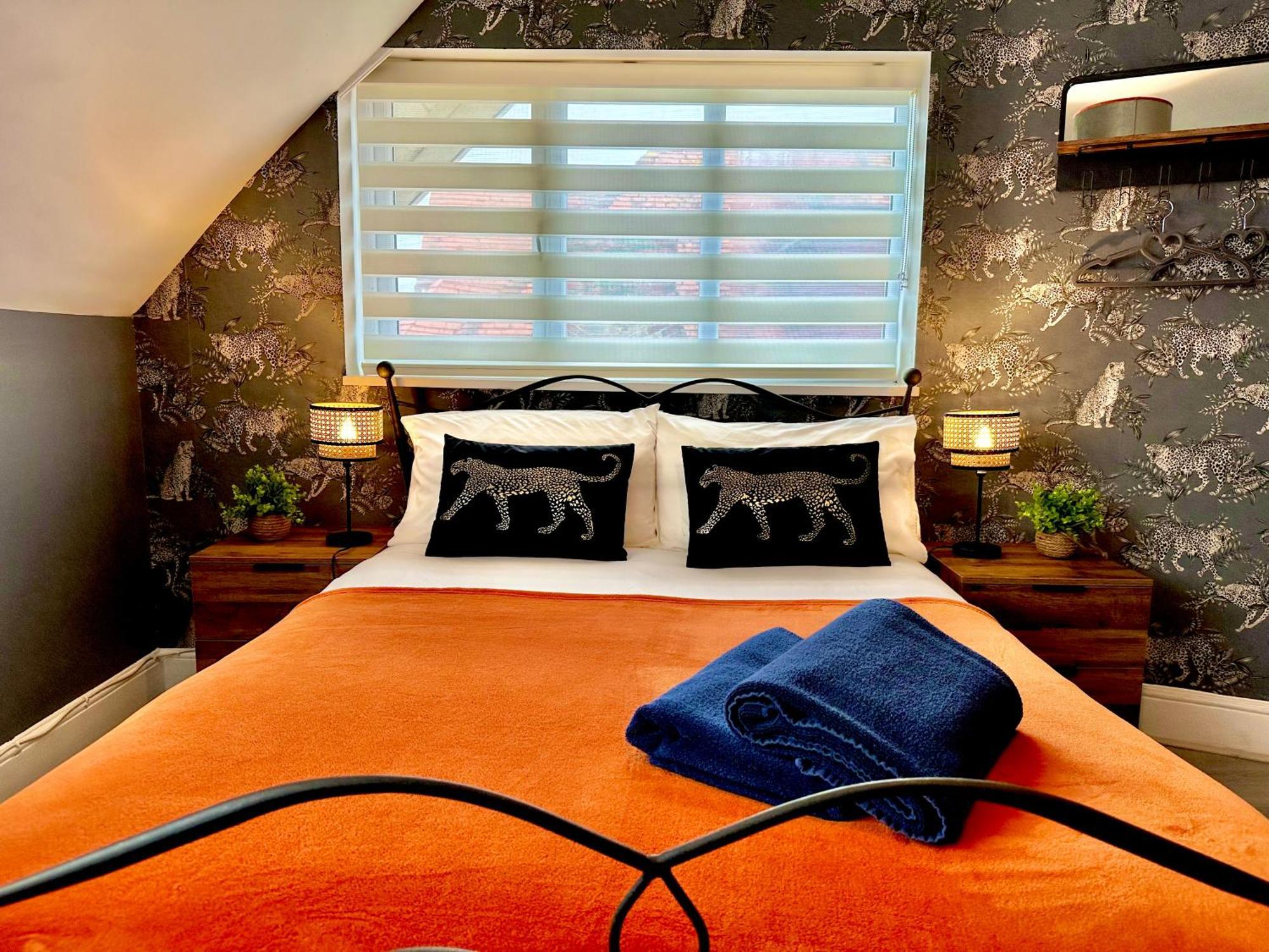 Lemur Lodge - Boutique Apartments - Short Stroll To The Beach Bournemouth Kültér fotó